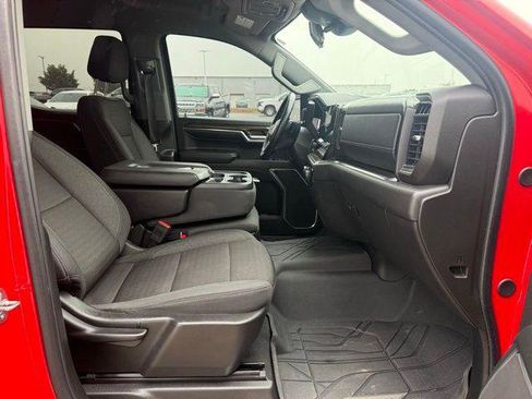 Used 2024 Chevrolet Silverado 1500 LT RWD image 3