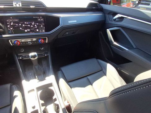 Used 2024 Audi Q3 2.0T Premium Plus w/ Premium Plus Package AWD/4WD image 11