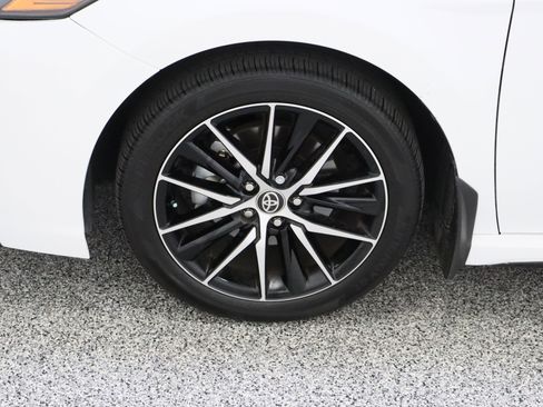 Certified 2023 Toyota Camry SE w/ Convenience Package image 11