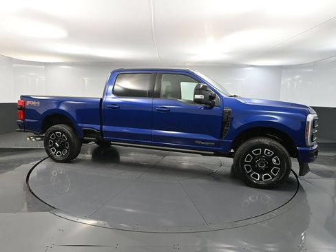 Used 2026 Ford F250 Platinum w/ FX4 Off-Road Package AWD/4WD image 4