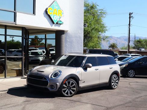 Used 2022 MINI Cooper Clubman S image 2
