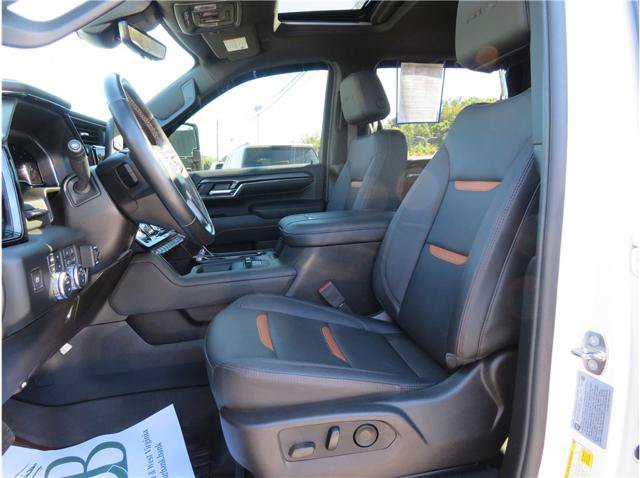 Used 2024 GMC Sierra 2500 AT4 w/ AT4 Premium Plus Package AWD/4WD image 5