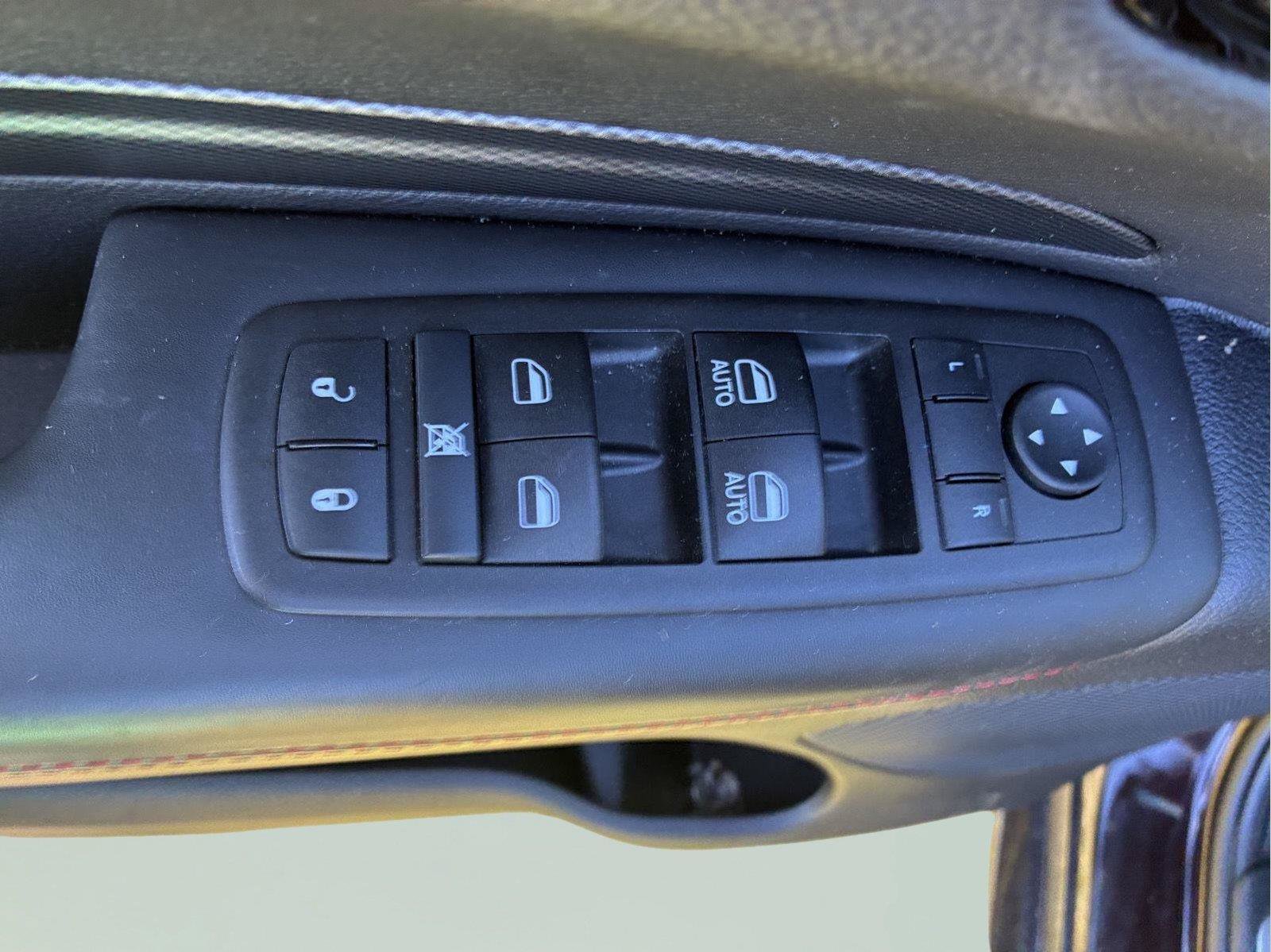 Used 2025 Dodge Durango R/T AWD/4WD image 19