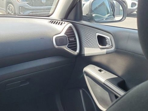 Used 2023 Kia Soul LX w/ Option Group 015 image 4