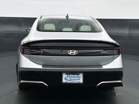 Used 2025 Hyundai Sonata SEL FWD image 6