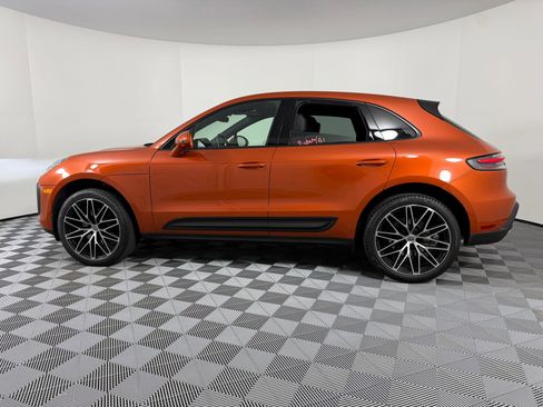 Certified 2024 Porsche Macan image 2