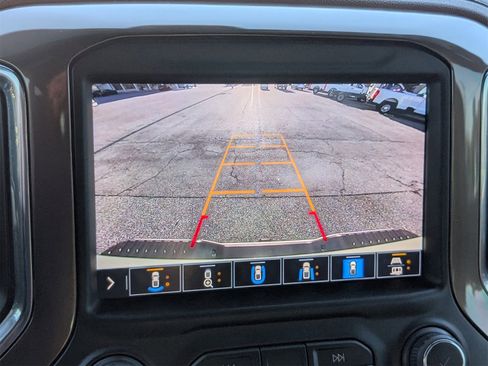 Used 2022 Chevrolet Silverado 2500 High Country w/ Safety Package II image 18