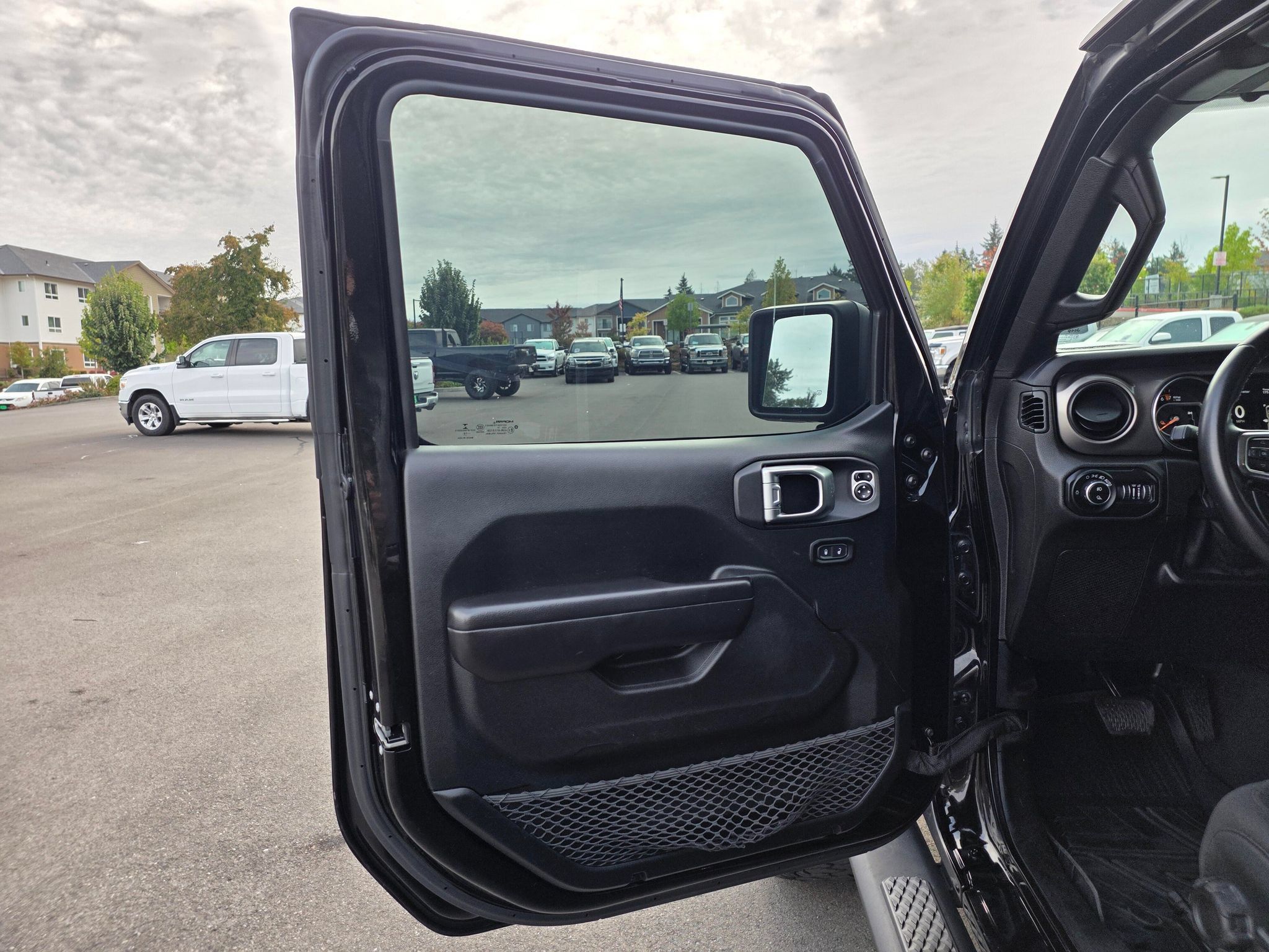 Used 2020 Jeep Gladiator Sport AWD/4WD image 22