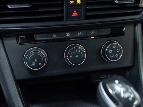 Used 2023 Volkswagen Jetta S image 18