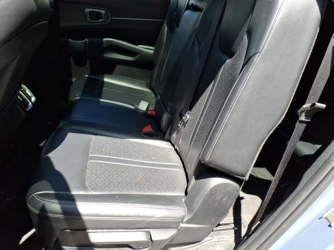 Used 2023 Kia Sorento S w/ Panoramic Sunroof Package AWD/4WD image 9