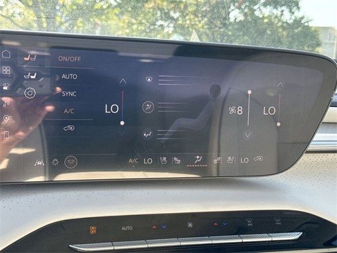 New 2026 Buick Enclave Avenir w/ Super Cruise Package image 19