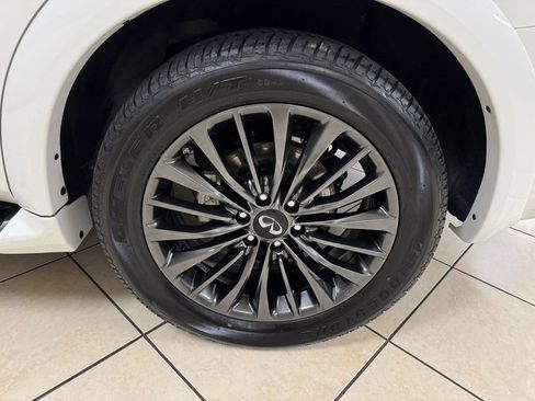 Used 2024 INFINITI QX80 Premium Select w/ Cargo Package image 27