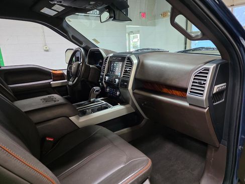 Used 2016 Ford F150 King Ranch w/ Equipment Group 601A Luxury AWD/4WD image 24