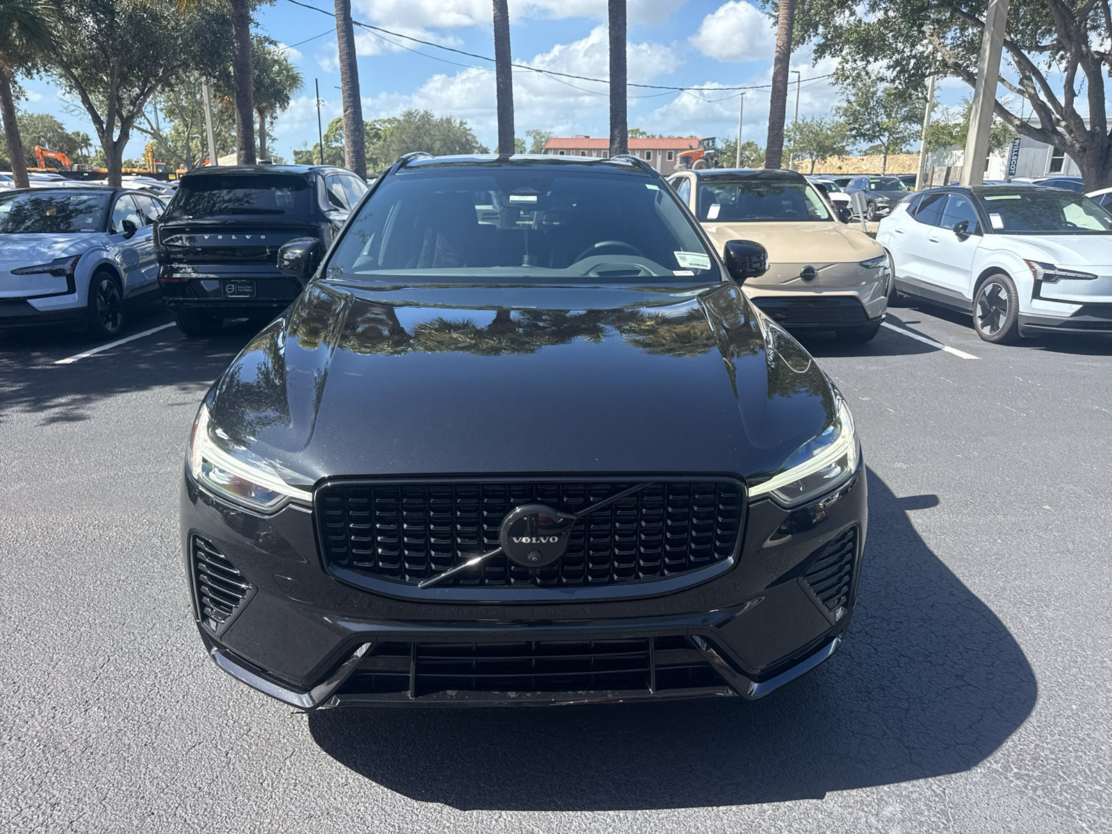 Used 2024 Volvo XC60 T8 Ultimate AWD/4WD image 8