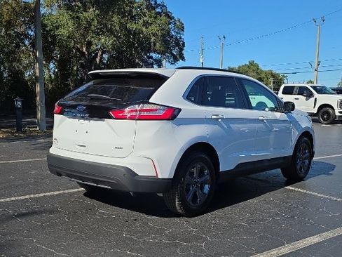 Certified 2022 Ford Edge SEL w/ Sport Appearance Package image 3