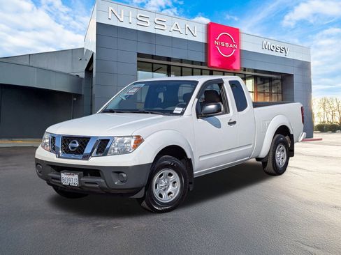 Certified 2019 Nissan Frontier S image 1