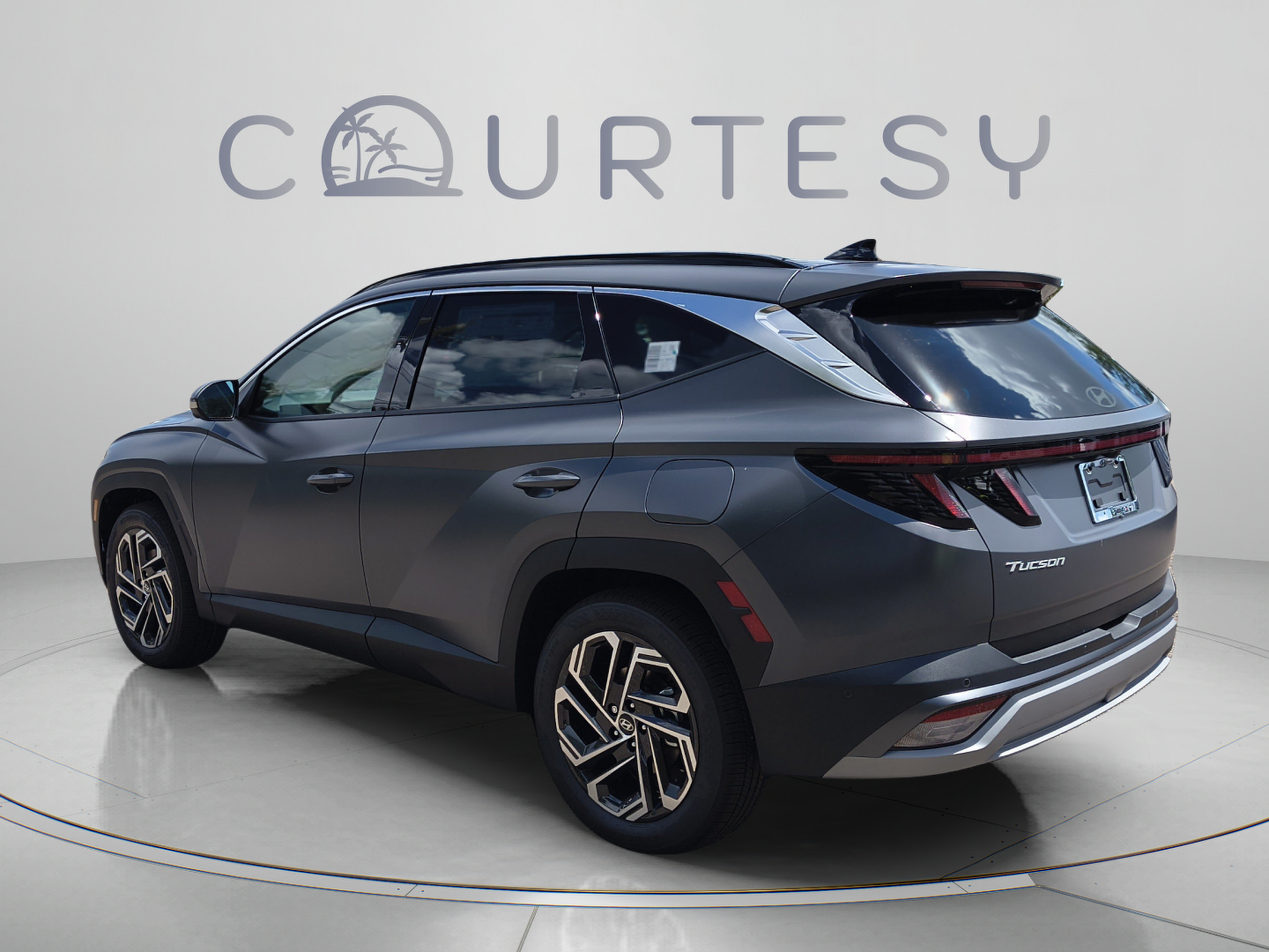 New 2026 Hyundai Tucson Limited FWD image 3