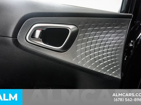 Used 2025 Kia Soul LX w/ LX Technology Package FWD image 43