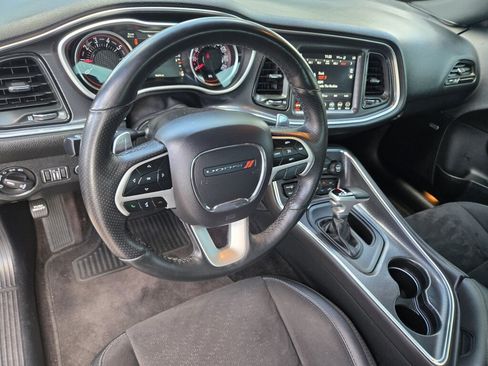 Used 2018 Dodge Challenger GT w/ GT Interior Package AWD/4WD image 11