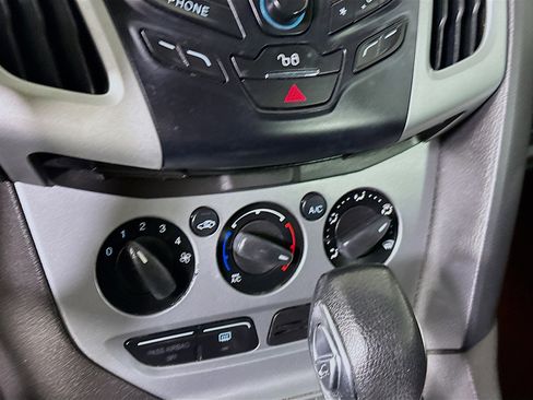 Used 2012 Ford Focus SE image 22