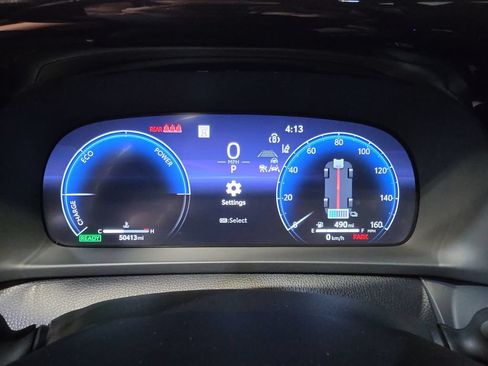 Used 2024 Toyota Crown AWD/4WD image 10
