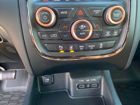 Used 2019 Dodge Durango R/T w/ Technology Group RWD image 23