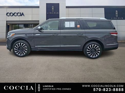 Used 2023 Lincoln Navigator L Black Label AWD/4WD image 7