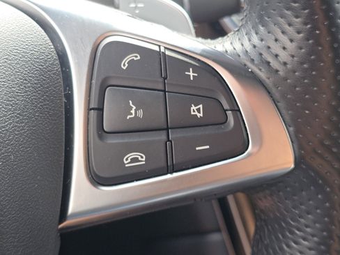Used 2019 Mercedes-Benz GLC 300 image 13