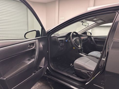 Used 2014 Toyota Corolla L FWD image 5