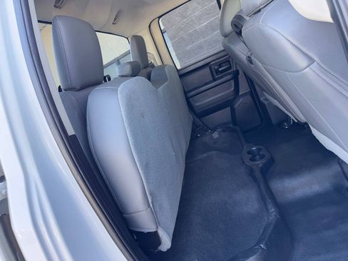 Used 2018 RAM 1500 Tradesman w/ Chrome Appearance Group AWD/4WD image 33