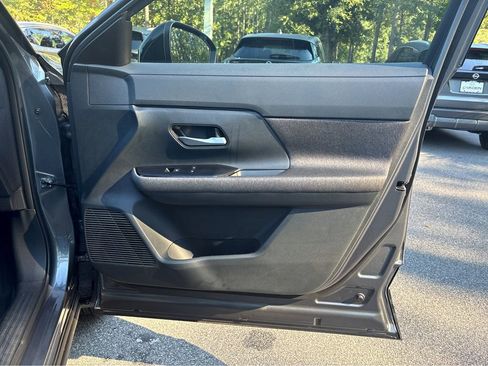 New 2025 Nissan Kicks SV w/ SV Premium Package FWD image 10