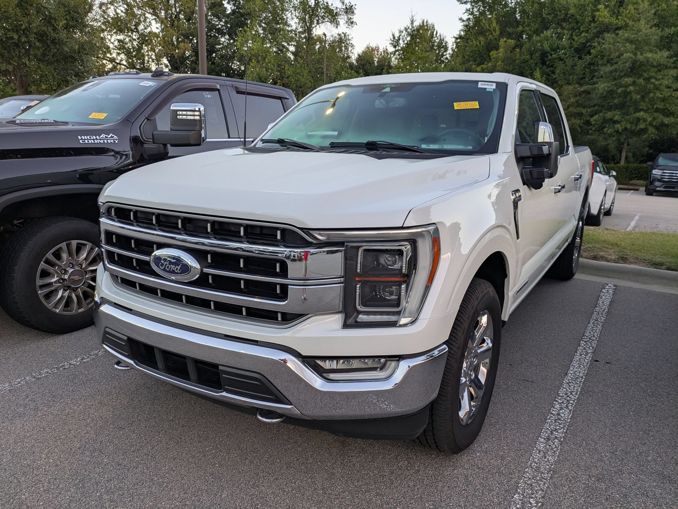 Used 2021 Ford F150 Lariat w/ Equipment Group 502A High AWD/4WD image 3
