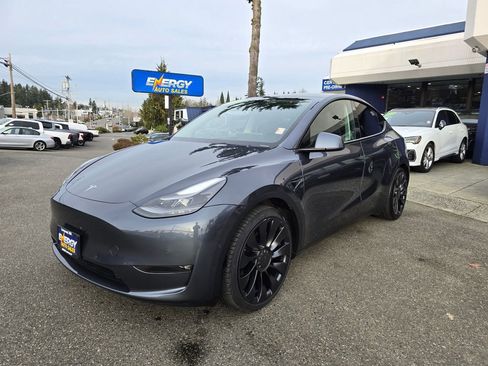 Used 2022 Tesla Model Y Performance image 7