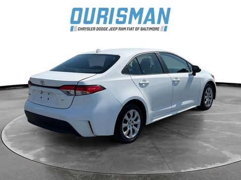 Used 2024 Toyota Corolla LE image 6