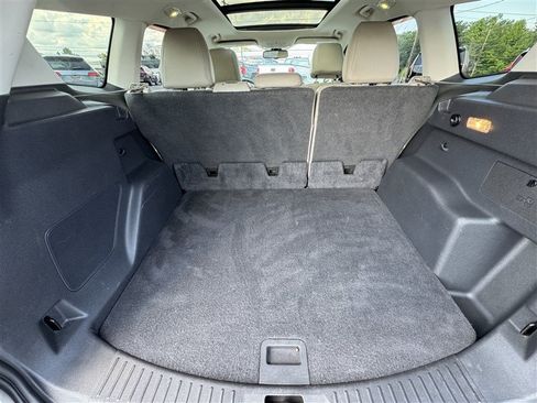Used 2016 Ford Escape Titanium w/ Equipment Group 301A AWD/4WD image 12