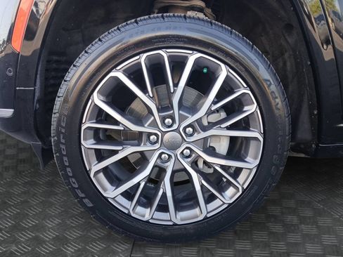 Used 2023 Jeep Grand Cherokee L Summit AWD/4WD image 23