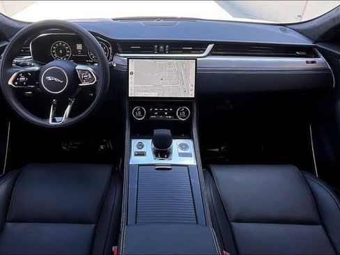 New 2026 Jaguar F-PACE R-Dynamic S image 5