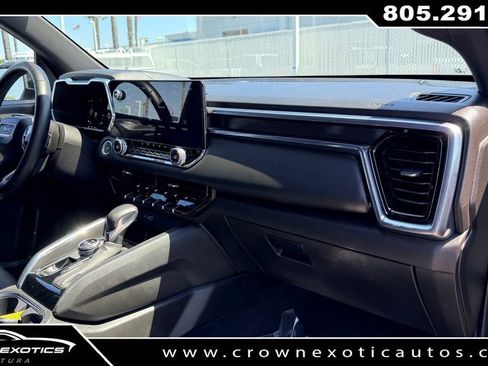 Used 2024 GMC Canyon Elevation w/ Elevation Premium Package AWD/4WD image 13