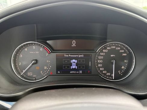 Used 2019 Cadillac XT4 Premium Luxury AWD/4WD image 19