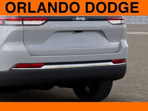 New 2026 Jeep Grand Cherokee Limited AWD/4WD image 13