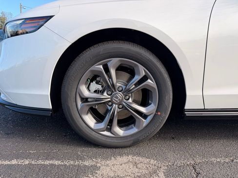 New 2025 Honda Accord EX-L image 18