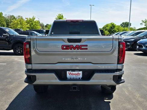 Certified 2024 GMC Sierra 2500 Denali w/ Denali Reserve Package AWD/4WD image 9