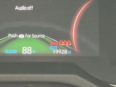 Certified 2025 Toyota RAV4 LE FWD image 19