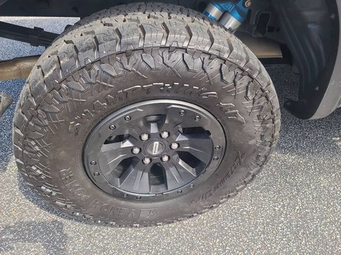 Used 2018 Ford F150 Raptor w/ Equipment Group 802A Luxury AWD/4WD image 12