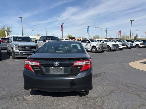 Used 2014 Toyota Camry SE FWD image 10