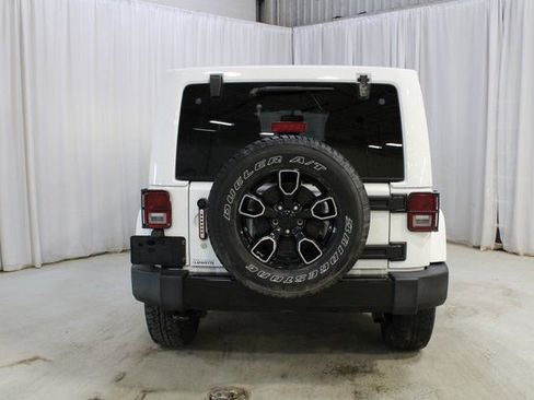 Used 2018 Jeep Wrangler Unlimited Sahara w/ Dual Top Group image 22