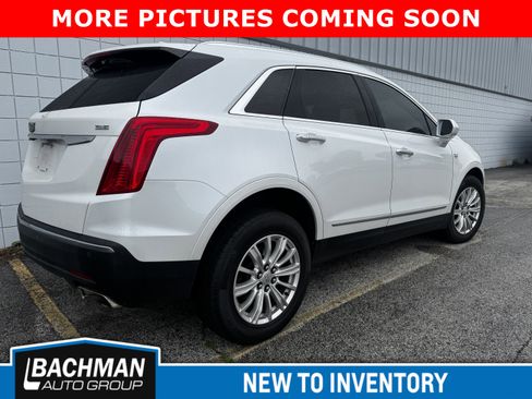 Used 2018 Cadillac XT5 AWD image 3