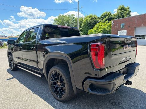 Used 2023 GMC Sierra 1500 Denali w/ Technology Package AWD/4WD image 3