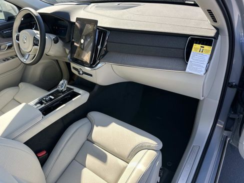 New 2026 Volvo XC90 T8 Ultra w/ Protection Package Premier image 22