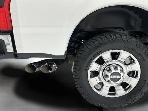 Used 2024 Ford F250 Lariat w/ Chrome Package AWD/4WD image 10